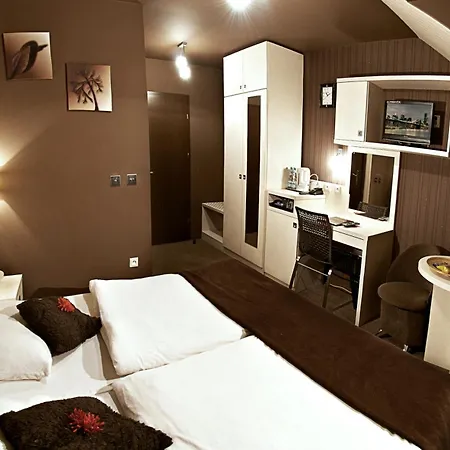 Apart A2 Poznan - 24H - Self Check-In - Free Parking Exterior photo